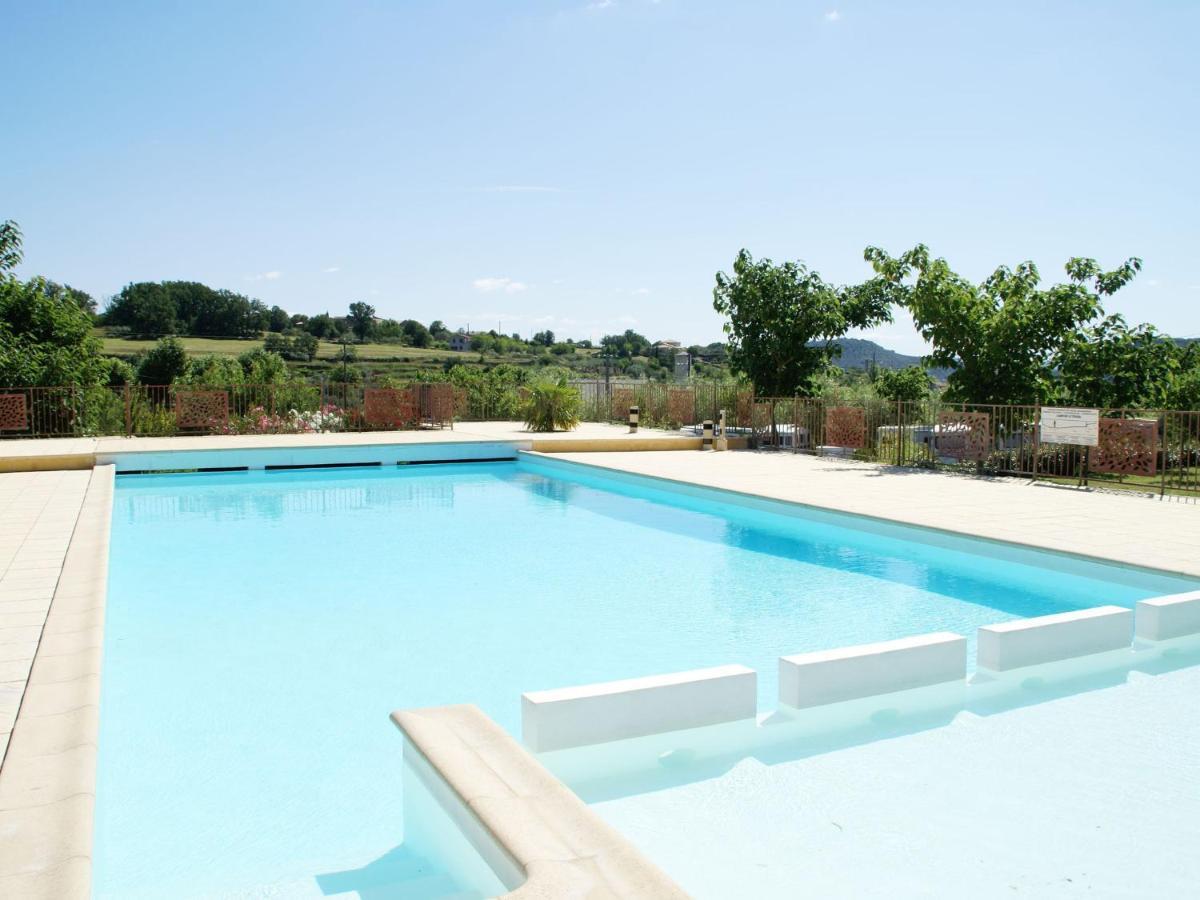 Classy Holiday Home In Les Vans With Pool Chambonas Ngoại thất bức ảnh